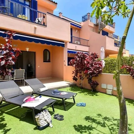 In Costa Mit Grossem Gemeinsamem Pool By Interhome メロネラス